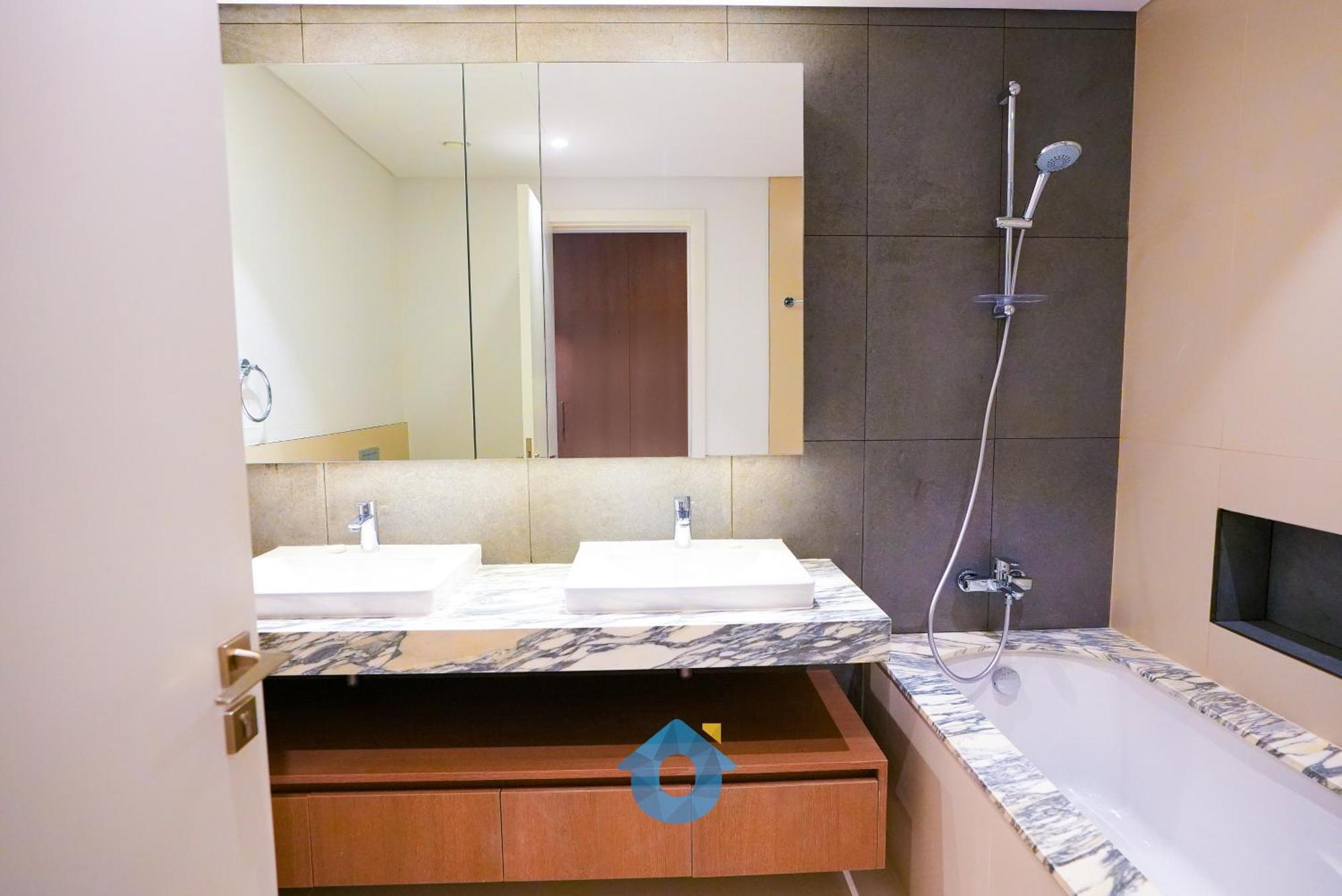 Like - 4204 Luxurious 2-bedroom With Spectacular And Creek Views * Dubai