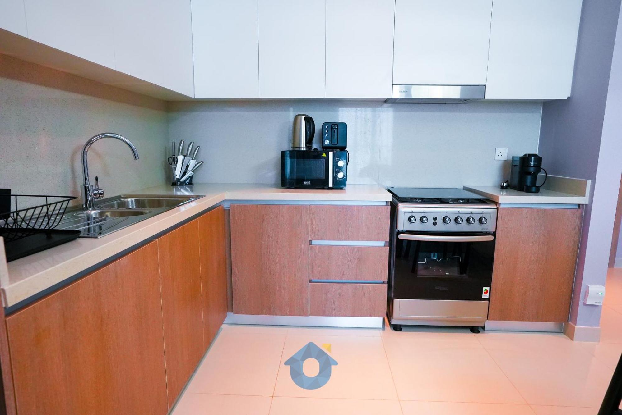 Like - 4204 Luxurious 2-bedroom With Spectacular And Creek Views Apartment